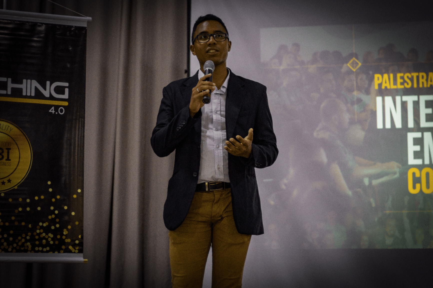 Michael Dias em palestra inicial — formação CBI